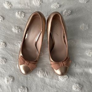 Flounce Pink Leather Pumps